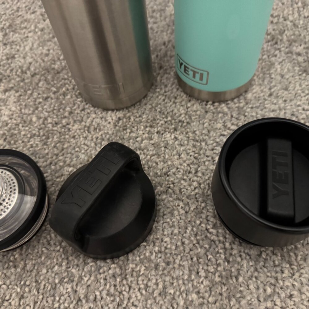 2 Yeti Rambler Bottles with Tops - Picture 9 of 9